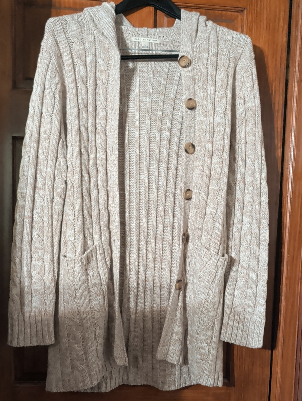 Light Cream Cable-Knit Hooded Cardigan